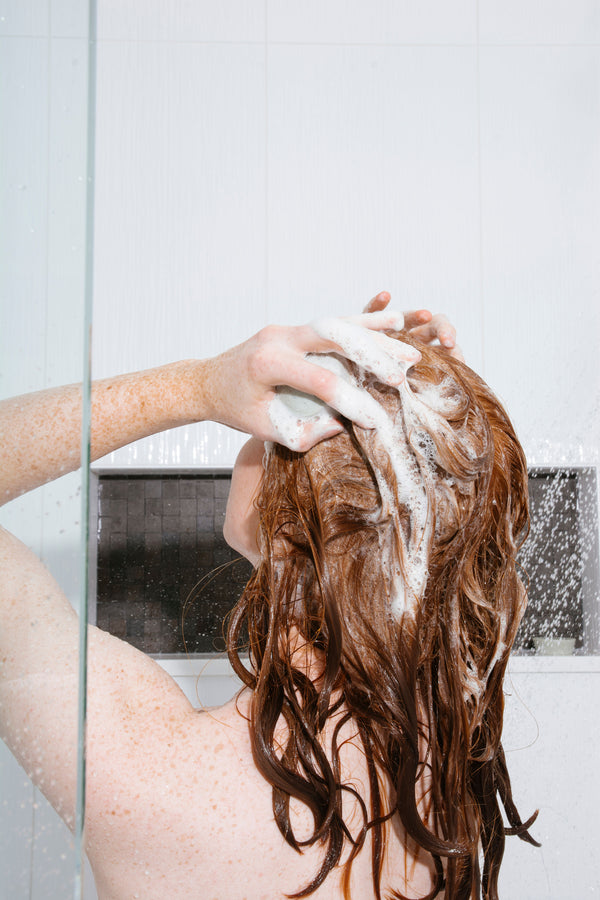 Daily and Clarifying Shampoos: What's difference & how to you know which one you need?